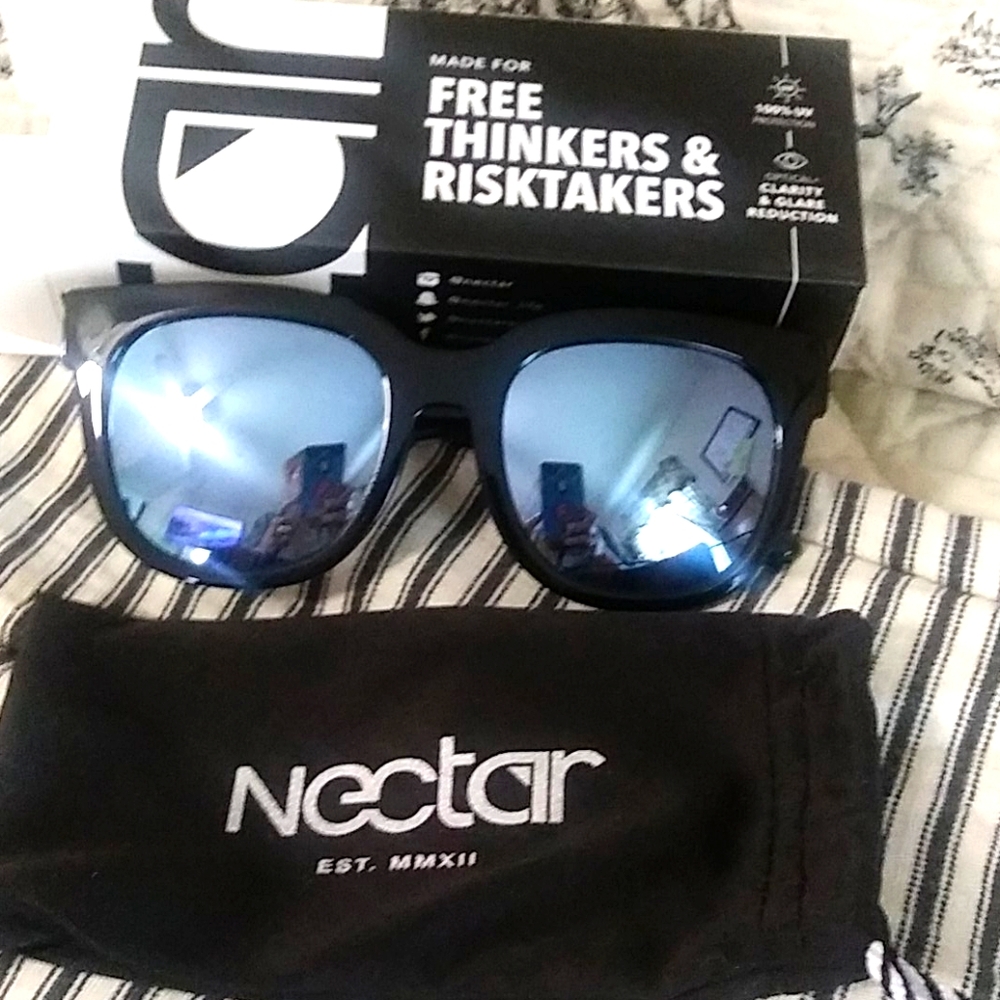 Brand new in box Nectars Bloom collection